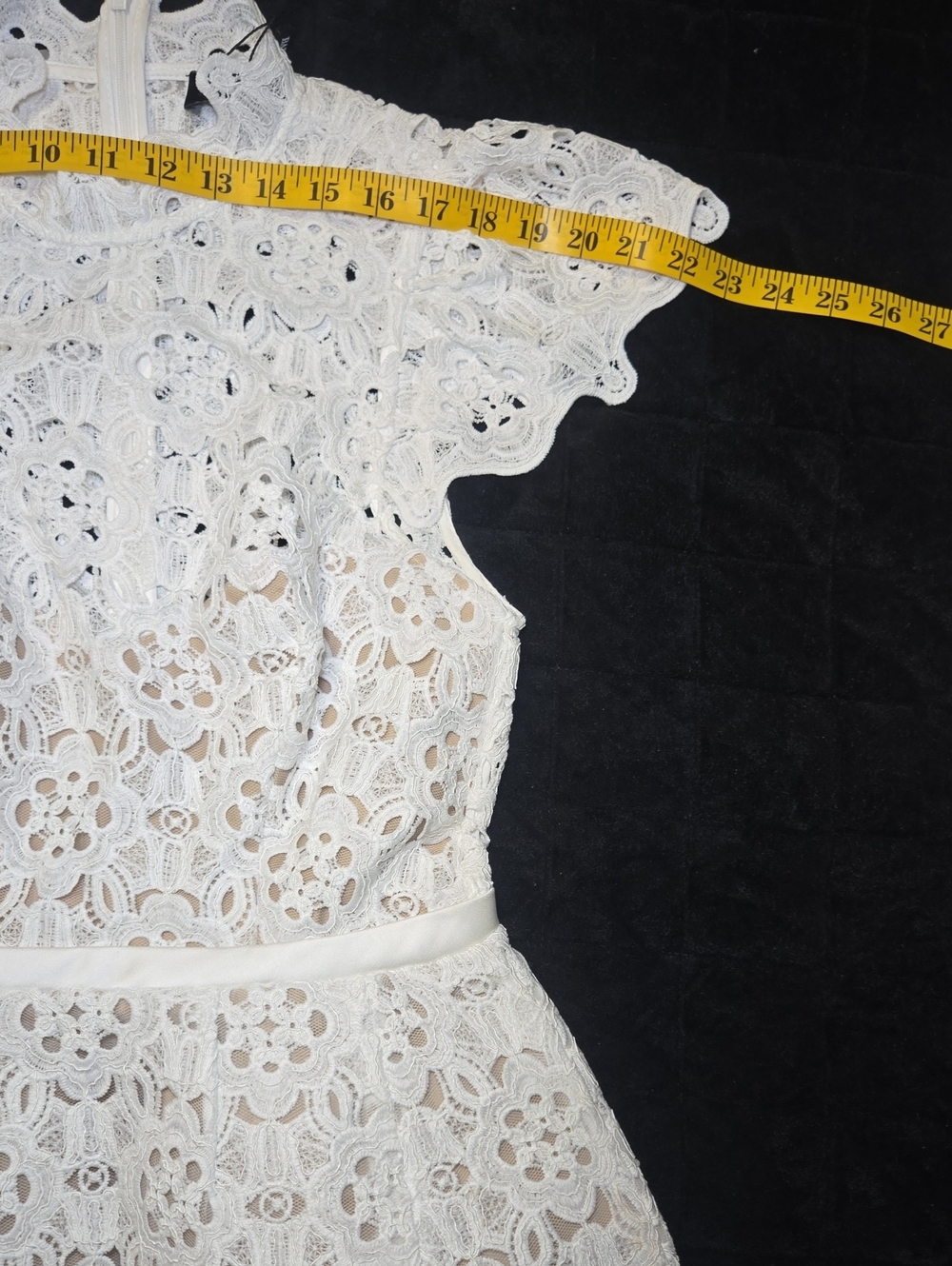 Bardot Rowen High-Neck Lace Mini Dress White Fit & Flare Scalloped Size 4 NWT - Picture 9 of 12